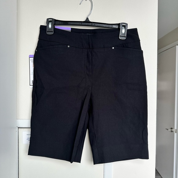 Hilary Radley Classic Black Women's Bermuda Shorts Size 4 - Picture 2 of 10